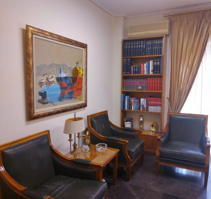 Garikos-Room-2-armchairs
